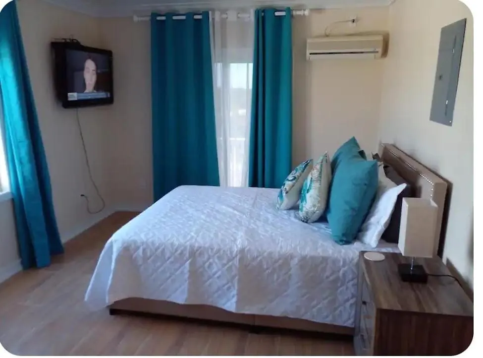 1-Hillview Cottages Rolleville Bahamas